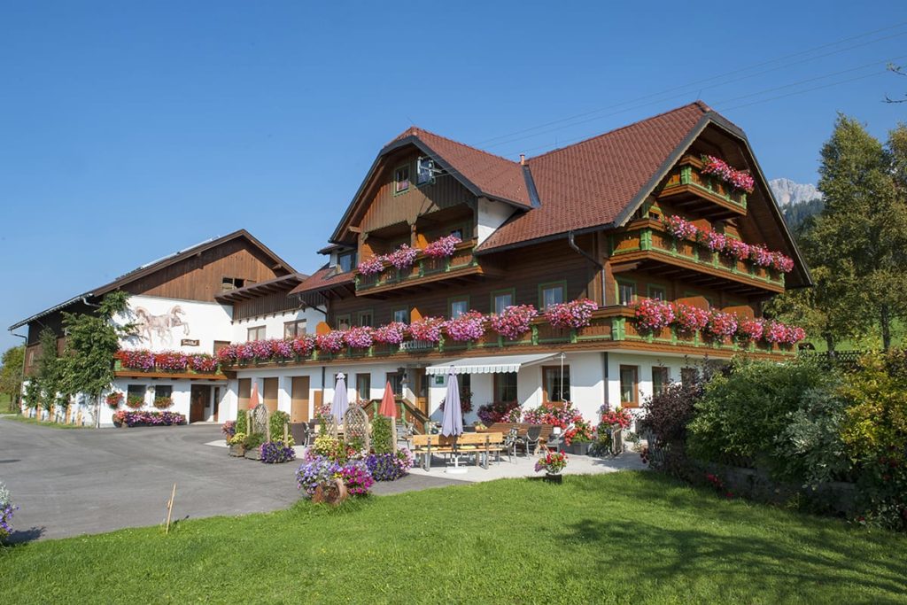 Ferchtlhof Ramsau Bildergalerie Hausaussenansicht Sommer